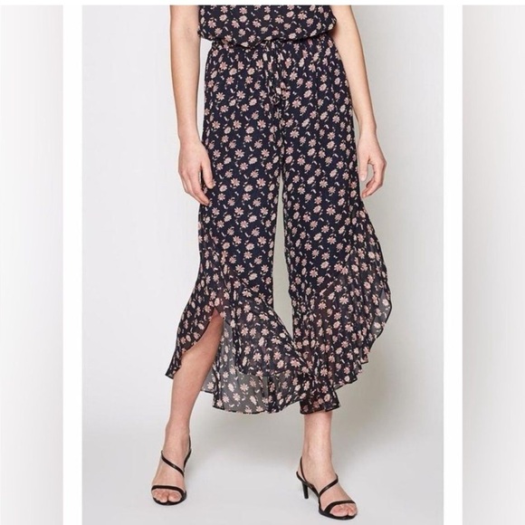 NWT Joie Jael 100% Silk Jumpsuit XXS Midnight Floral Ruffles Halter Flounce - Picture 5 of 9